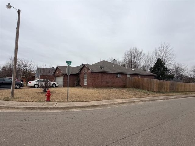 1005 N Blackwelder Avenue, Edmond, OK 73034