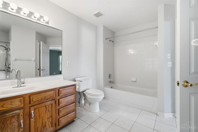 9865 Seward Road, Fairfield, OH 45014