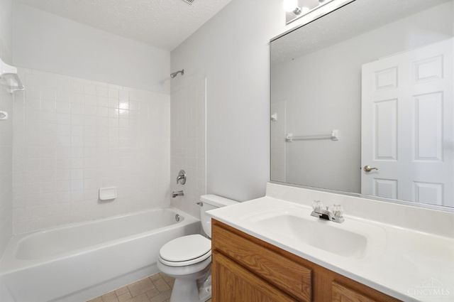 9865 Seward Road, Fairfield, OH 45014