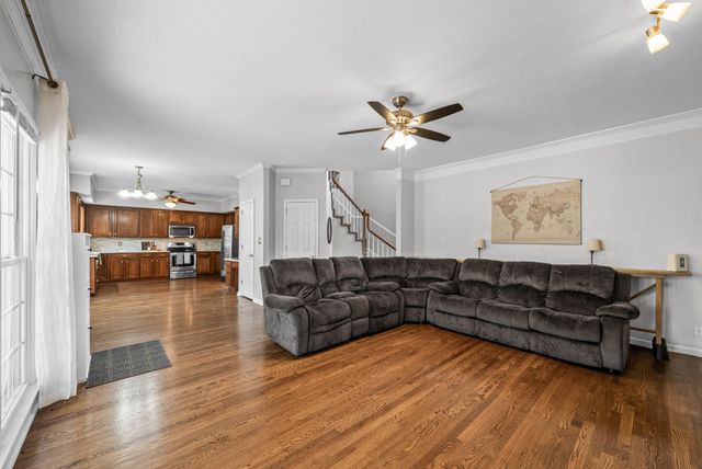 206 Longwood Ln, Clarksville, TN 37043