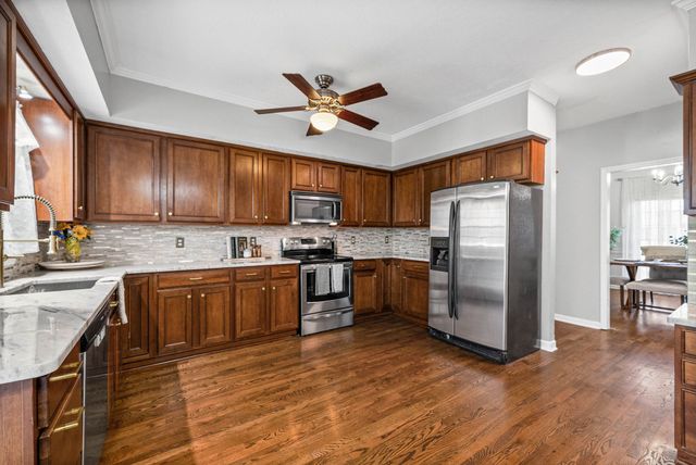 206 Longwood Ln, Clarksville, TN 37043