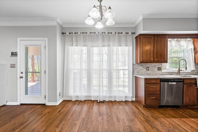 206 Longwood Ln, Clarksville, TN 37043