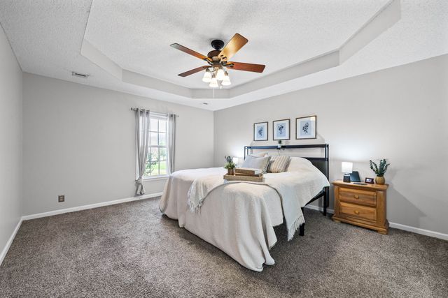 206 Longwood Ln, Clarksville, TN 37043