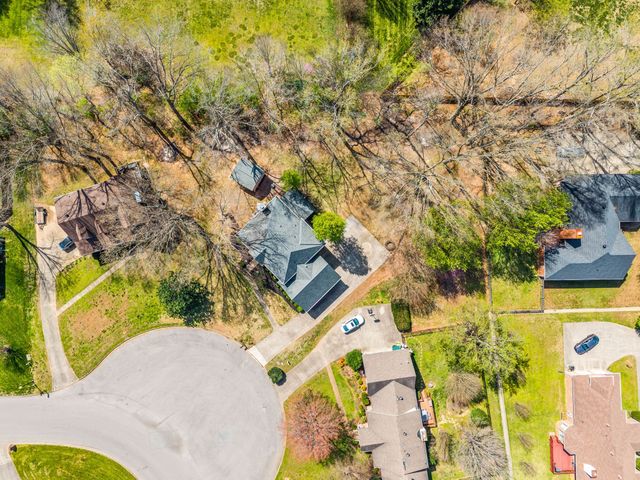 206 Longwood Ln, Clarksville, TN 37043
