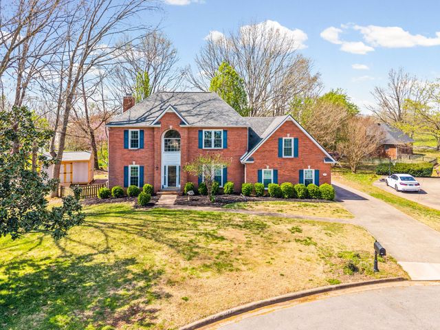 206 Longwood Ln, Clarksville, TN 37043