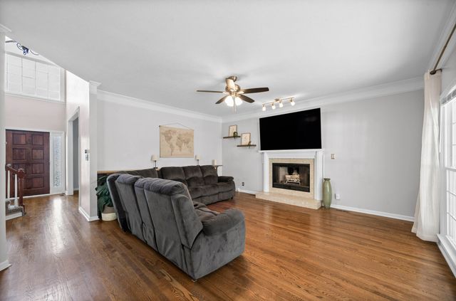 206 Longwood Ln, Clarksville, TN 37043