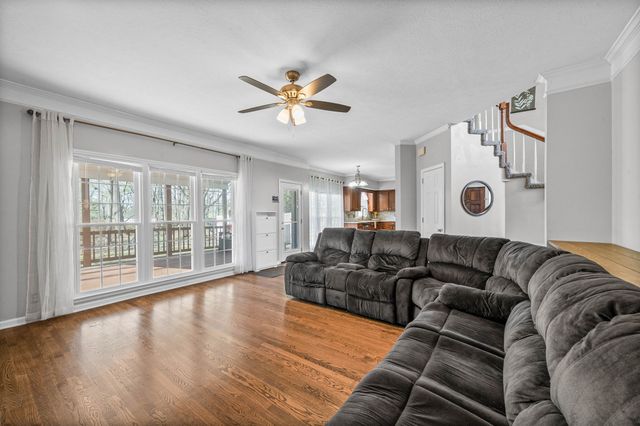 206 Longwood Ln, Clarksville, TN 37043