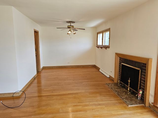3132 W 101st Place, Evergreen Park, IL 60805