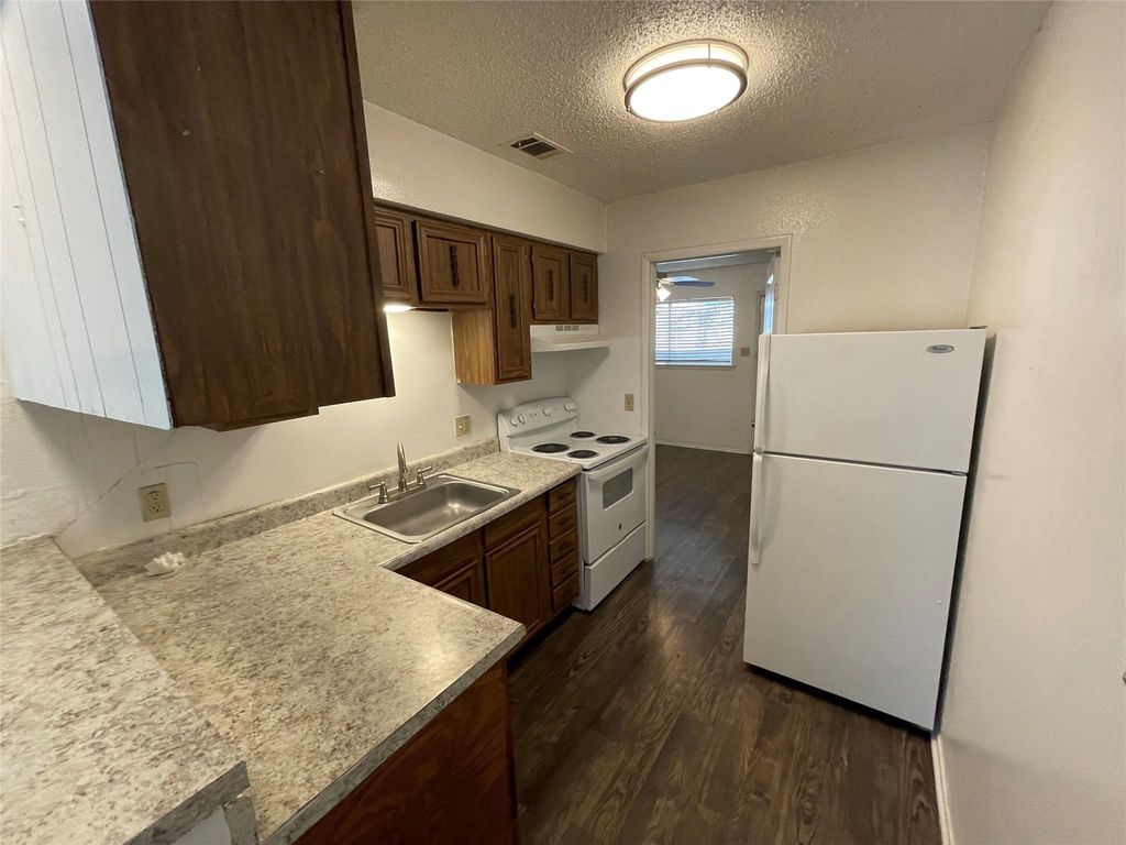 2801 Hemphill PARK A102, Austin, TX 78705
