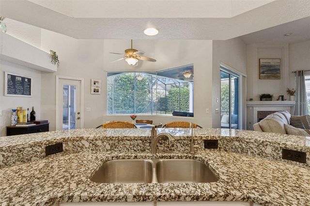 5699 POND PINE POINT, Oviedo, FL 32765