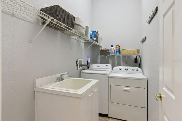 5699 POND PINE POINT, Oviedo, FL 32765