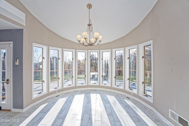 1243 Waters Road, Glenville, NY 12302