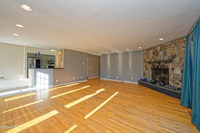 1243 Waters Road, Glenville, NY 12302