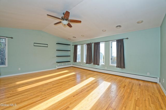 1243 Waters Road, Glenville, NY 12302