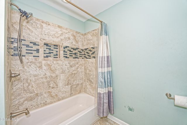 1243 Waters Road, Glenville, NY 12302