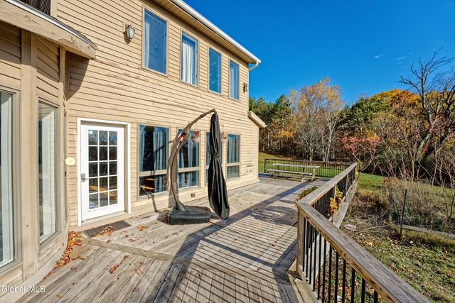 1243 Waters Road, Glenville, NY 12302