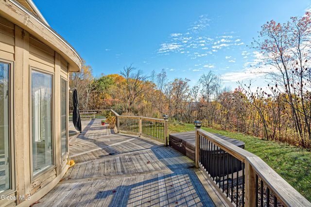 1243 Waters Road, Glenville, NY 12302