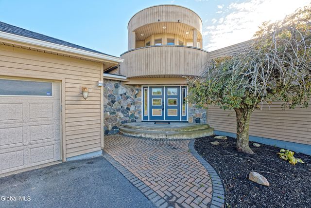 1243 Waters Road, Glenville, NY 12302