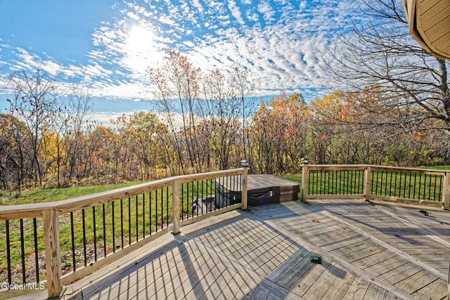 1243 Waters Road, Glenville, NY 12302