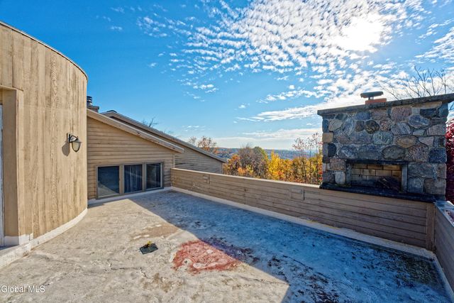 1243 Waters Road, Glenville, NY 12302