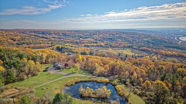 1243 Waters Road, Glenville, NY 12302