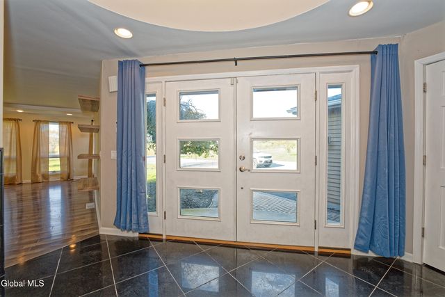 1243 Waters Road, Glenville, NY 12302