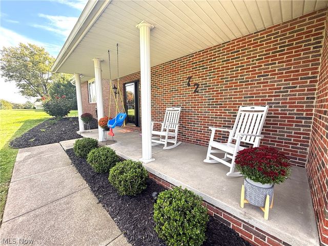 72 Heritage Drive, Tallmadge, OH 44278