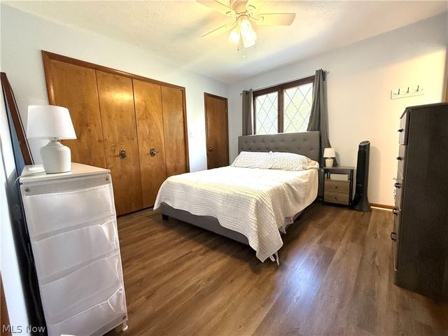 72 Heritage Drive, Tallmadge, OH 44278