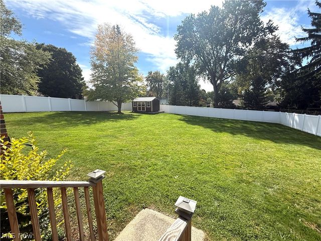 72 Heritage Drive, Tallmadge, OH 44278
