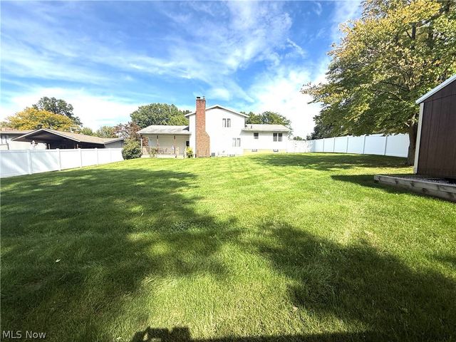 72 Heritage Drive, Tallmadge, OH 44278