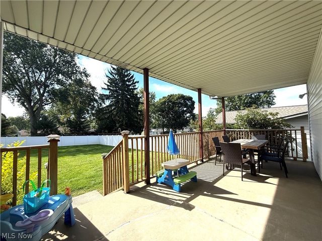 72 Heritage Drive, Tallmadge, OH 44278