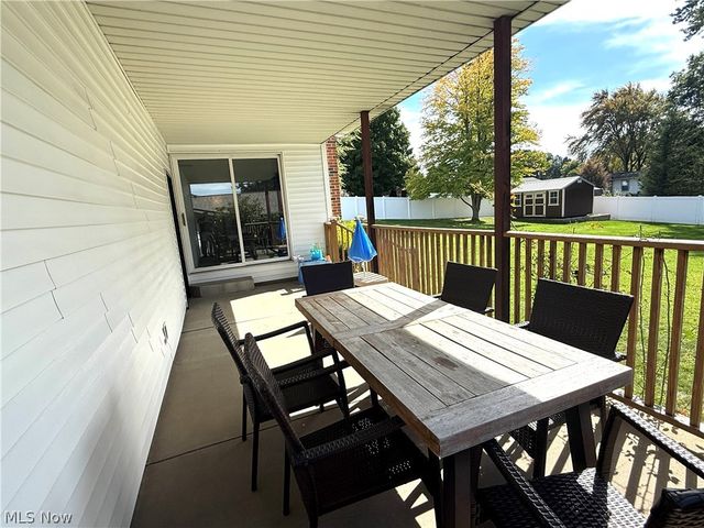 72 Heritage Drive, Tallmadge, OH 44278