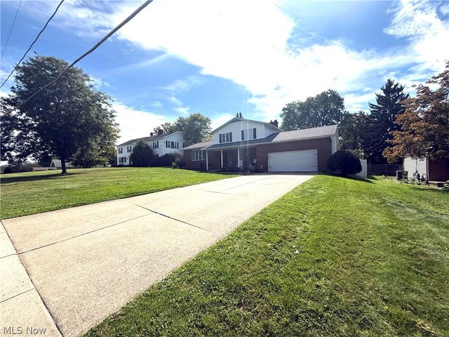 72 Heritage Drive, Tallmadge, OH 44278