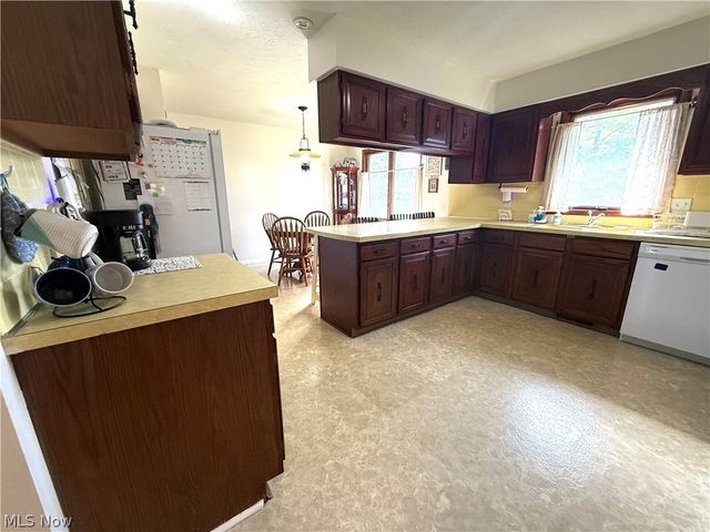 72 Heritage Drive, Tallmadge, OH 44278