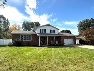 72 Heritage Drive, Tallmadge, OH 44278