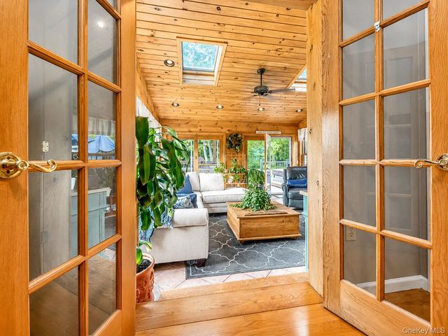 85 Merilina Avenue, Kingston, NY 12401