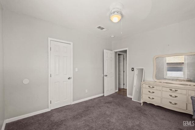 300 Beardsley Avenue, Bakersfield, CA 93308