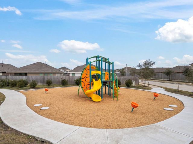 305 Bennett Street, Angleton, TX 77515