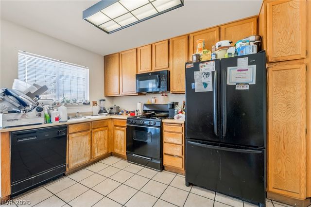 1928 Harvest Drive, Las Vegas, NV 89108