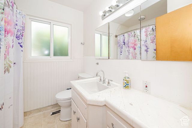 665 S 400 E, River Heights, UT 84321