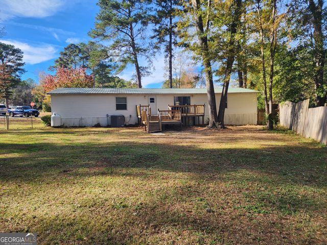 100 Sportsman Trail NE, Milledgeville, GA 31061