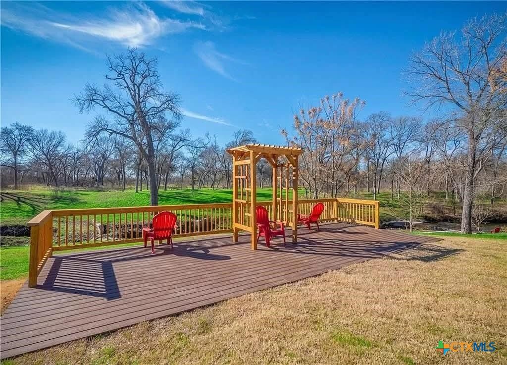 Image 23 of property listing at 11900 Fm 1660, Hutto, TX 78634