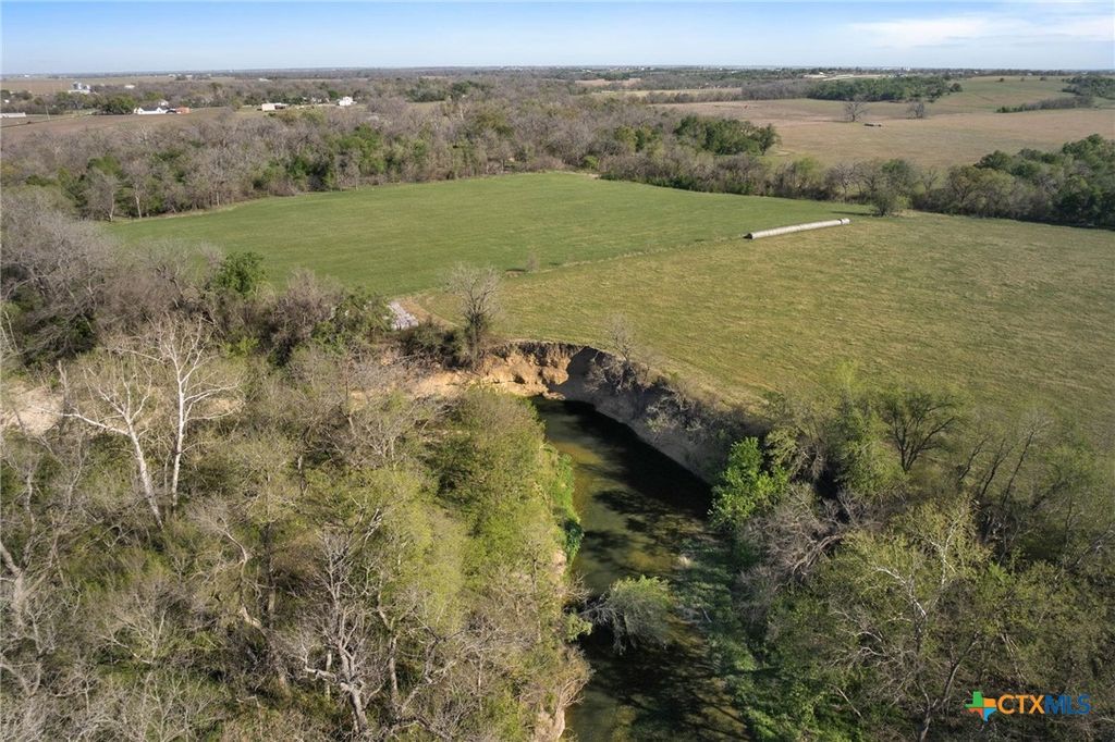 Image 38 of property listing at 11900 Fm 1660, Hutto, TX 78634