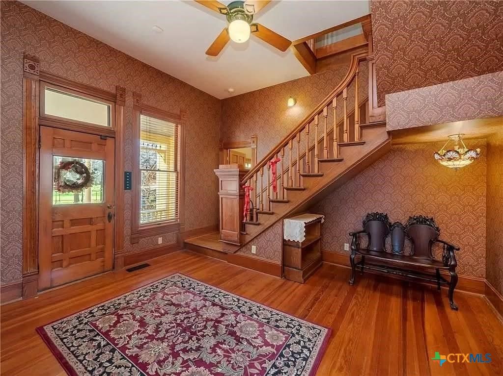 Image 9 of property listing at 11900 Fm 1660, Hutto, TX 78634