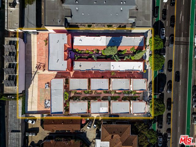 1229 N Fairfax Avenue, West Hollywood, CA 90046