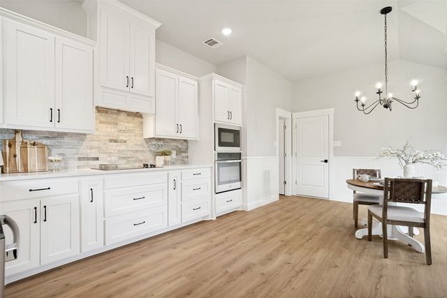 4110 Country Lane, Granbury, TX 76048
