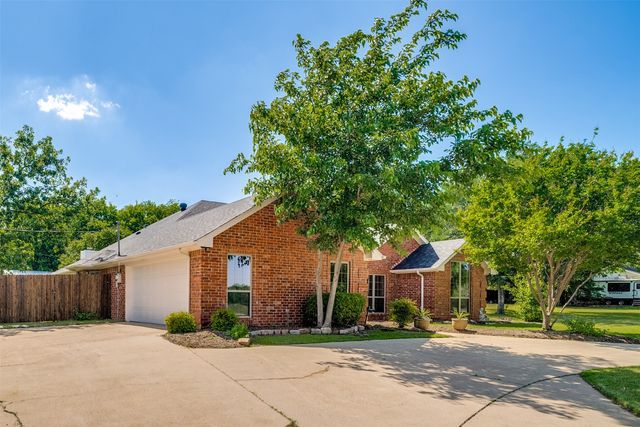 4110 Country Lane, Granbury, TX 76048