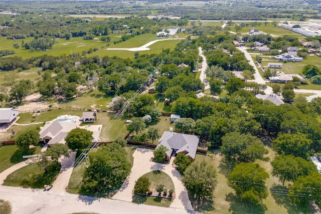 4110 Country Lane, Granbury, TX 76048