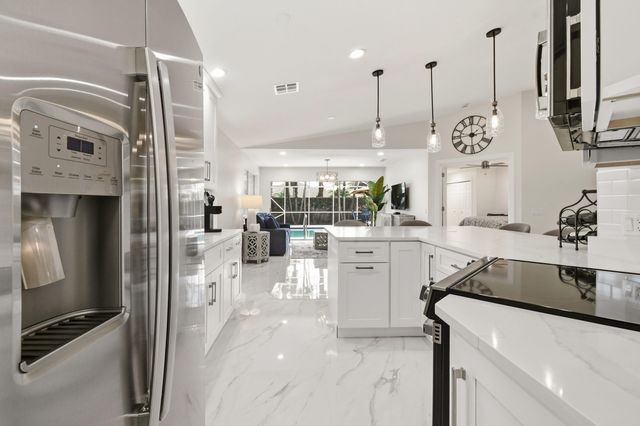 198 Brier Circle, Jupiter, FL 33458