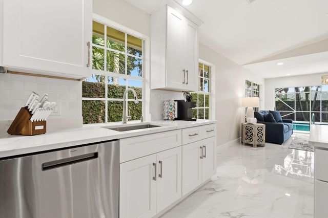 198 Brier Circle, Jupiter, FL 33458